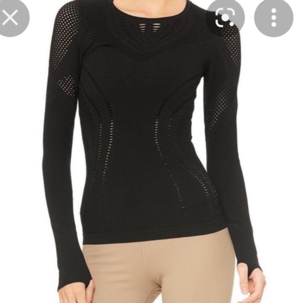 Alo yoga black cut out workout shirt